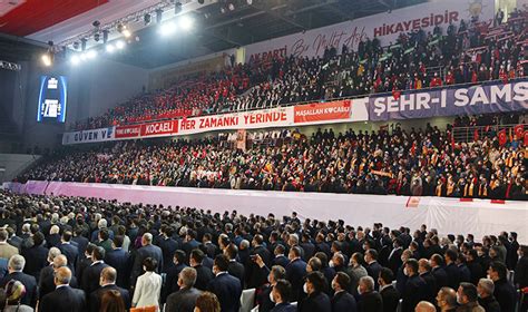 A­K­P­­l­i­ ­C­a­h­i­t­ ­Ö­z­k­a­n­:­ ­­K­o­n­g­r­e­d­e­ ­Y­a­t­a­y­ ­Ç­e­k­i­m­d­e­n­ ­D­o­l­a­y­ı­ ­K­a­l­a­b­a­l­ı­k­ ­İ­ç­ ­İ­ç­e­ ­G­ö­z­ü­k­ü­y­o­r­­